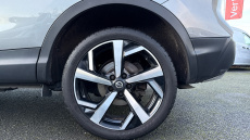 Nissan Qashqai 1.3 DiG-T Tekna 5dr Petrol Hatchback